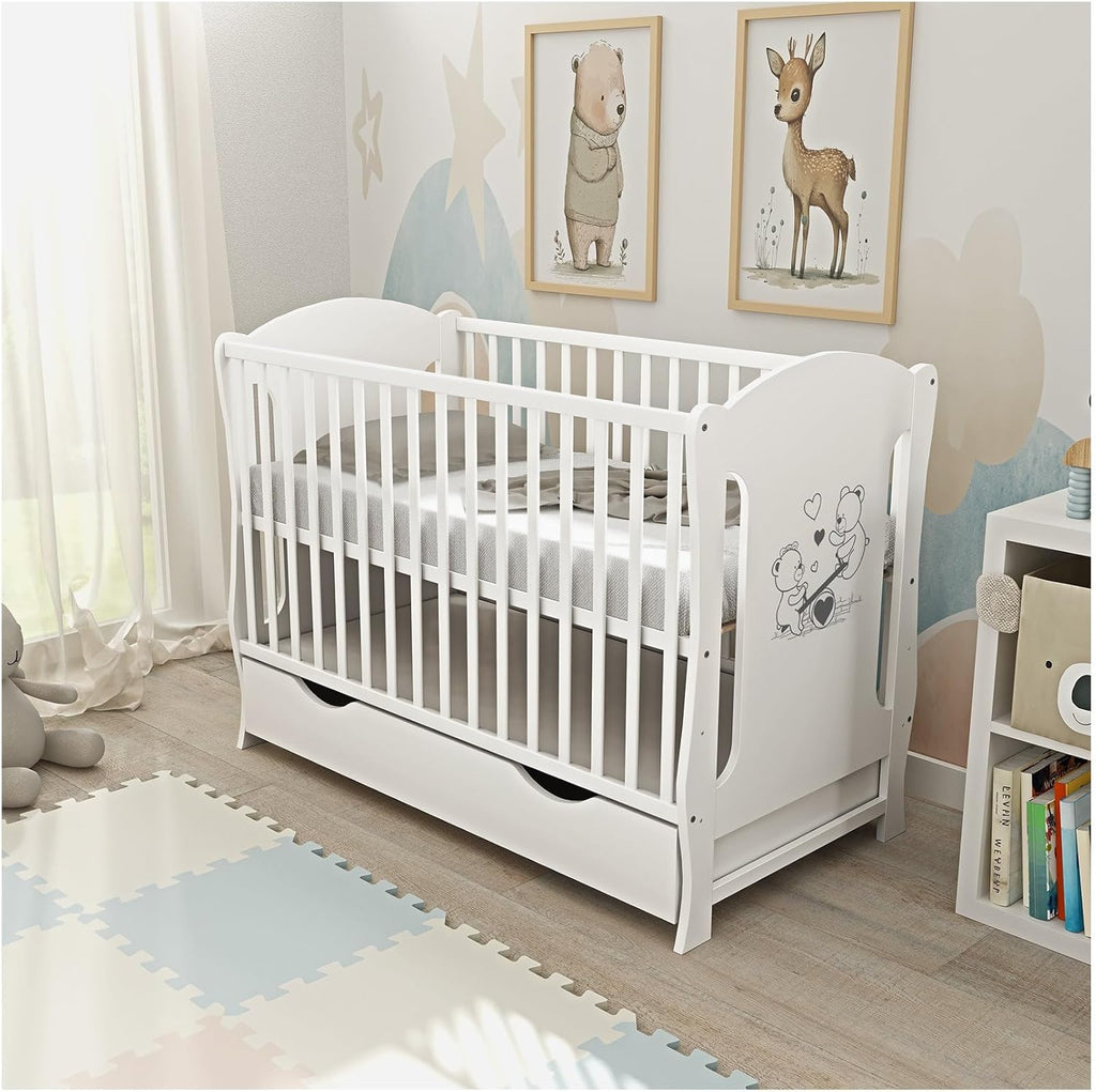 Baby Delux Babybett 120x60 cm Weiß mit Matratze & Schublade, umbaubar zum Juniorbett, Kiefernholz