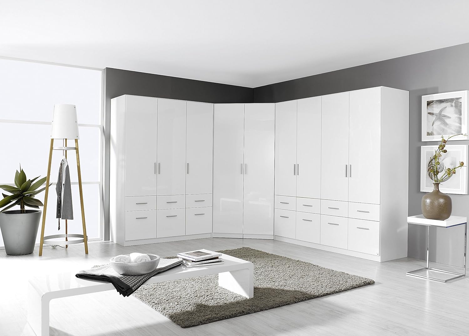 Rauch Möbel Celle Kleiderschrank Weiß Hochglanz, 3-türiger Drehtürenschrank mit 6 Schubladen, Kleiderschrank für Schlafzimmer